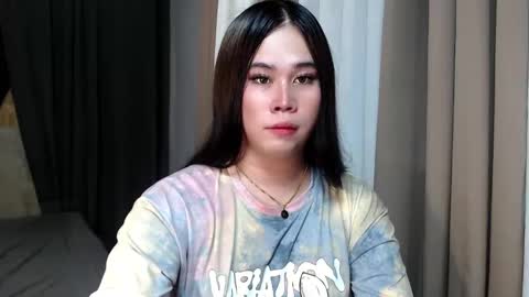 Snapshot of dreammegan chatting on January 5, 2025, 7:49 pm Stacy DONT FORGET TO FOLLOW ME AND THUMBS UP my wife samgrg2 online show from January 5, 2025, 7:49 pm