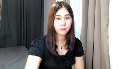 Snapshot of dreammegan chatting on January 28, 2025, 1:05 pm Stacy DONT FORGET TO FOLLOW ME AND THUMBS UP my wife samgrg2 online show from January 28, 2025, 1:05 pm