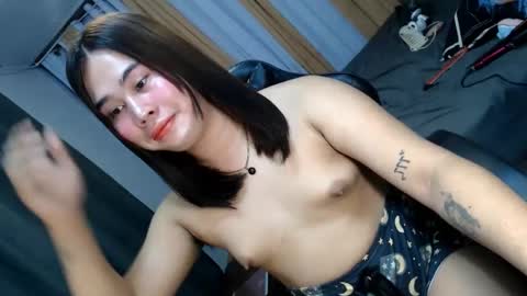 Snapshot of dreammegan chatting on February 19, 2025, 7:59 pm Stacy DONT FORGET TO FOLLOW ME AND THUMBS UP my wife samgrg2 online show from February 19, 2025, 7:59 pm