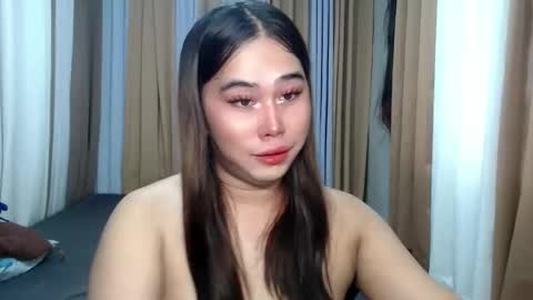 Snapshot of dreammegan chatting on October 4, 2025, 7:50 am Stacy DONT FORGET TO FOLLOW ME AND THUMBS UP my wife samgrg2 online show from October 4, 2025, 7:50 am