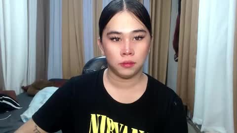 Snapshot of dreammegan chatting on October 5, 2025, 2:26 pm Stacy DONT FORGET TO FOLLOW ME AND THUMBS UP my wife samgrg2 online show from October 5, 2025, 2:26 pm