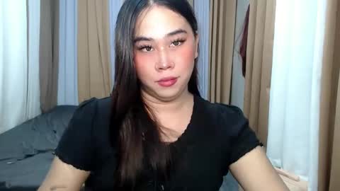 Snapshot of dreammegan chatting on October 8, 2025, 2:58 pm Stacy DONT FORGET TO FOLLOW ME AND THUMBS UP my wife samgrg2 online show from October 8, 2025, 2:58 pm
