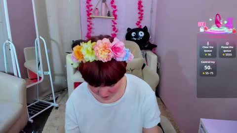 Luna online show from October 16, 2025, 8:32 pm