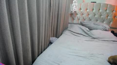 Sophia online show from June 8, 2026, 3:51 am