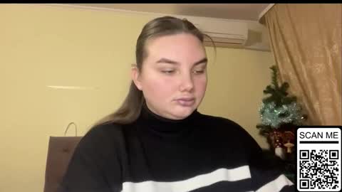 Mila online show from January 9, 2026, 4:32 pm