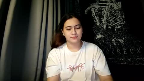 Snapshot of dreamycreamyst chatting on January 4, 2025, 12:27 am dreamycreamyst online show from January 4, 2025, 12:27 am
