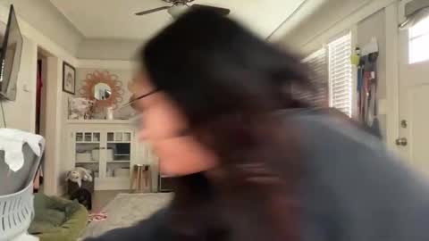 Snapshot of dreamyriri chatting on October 15, 2025, 5:02 pm RIRI OR DREAMY online show from October 15, 2025, 5:02 pm