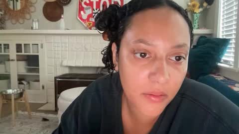 Snapshot of dreamyriri chatting on October 26, 2025, 4:57 pm RIRI OR DREAMY online show from October 26, 2025, 4:57 pm