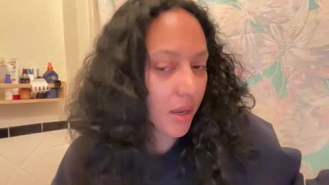 Snapshot of dreamyriri chatting on November 2, 2025, 3:03 pm RIRI OR DREAMY online show from November 2, 2025, 3:03 pm