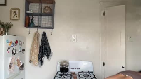 Snapshot of dreamyriri chatting on November 7, 2025, 3:45 pm RIRI OR DREAMY online show from November 7, 2025, 3:45 pm