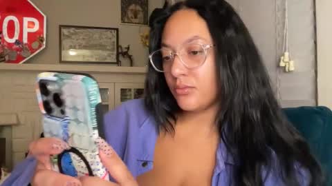 RIRI OR DREAMY online show from January 14, 2026, 1:28 pm