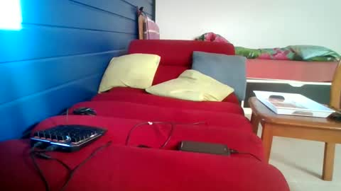 drek451676146 online show from November 10, 2025, 1:21 pm