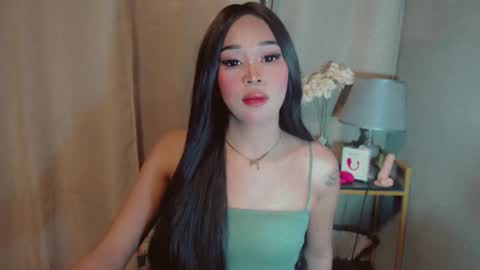 Dreyana online show from November 12, 2025, 2:12 am