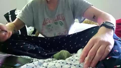 drippiehippie420 online show from April 19, 2026, 5:01 pm