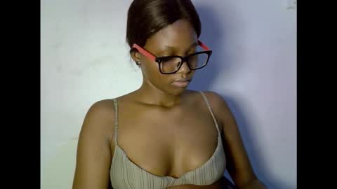 Snapshot of drippingpussy__ chatting on October 15, 2025, 11:27 pm drippingpussy__ online show from October 15, 2025, 11:27 pm