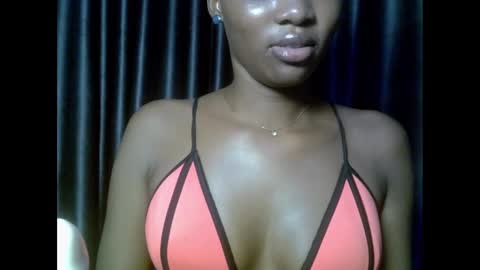 Snapshot of drippingpussy__ chatting on November 10, 2025, 7:46 pm drippingpussy__ online show from November 10, 2025, 7:46 pm