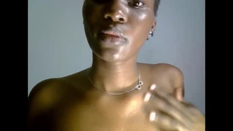 Snapshot of drippingpussy__ chatting on November 27, 2025, 6:21 pm drippingpussy__ online show from November 27, 2025, 6:21 pm