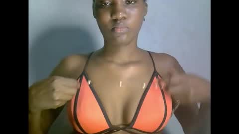 Snapshot of drippingpussy__ chatting on November 30, 2025, 6:23 pm drippingpussy__ online show from November 30, 2025, 6:23 pm