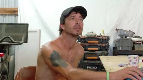 Snapshot of dritylilboy chatting on June 29, 2026, 11:43 am Inexperienced catfish online show from June 29, 2026, 11:43 am
