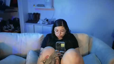 Snapshot of drizzypeach602 chatting on December 4, 2024, 4:54 am Drizzypeach602 online show from December 4, 2024, 4:54 am