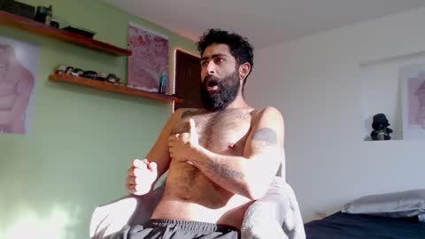 Snapshot of drogama chatting on January 13, 2025, 12:24 pm Drogama online show from January 13, 2025, 12:24 pm