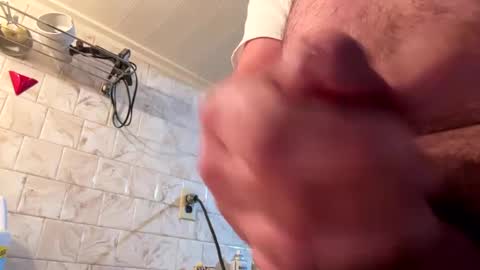 droppingloads82 online show from December 23, 2024, 7:17 am