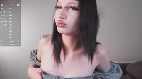 Luna online show from December 1, 2025, 5:12 am