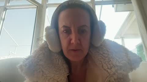 Snapshot of drresa chatting on March 5, 2025, 11:38 am Dr. Resa online show from March 5, 2025, 11:38 am