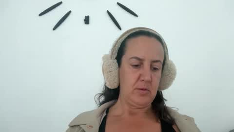 Snapshot of drresa chatting on October 14, 2025, 7:31 am Dr. Resa online show from October 14, 2025, 7:31 am