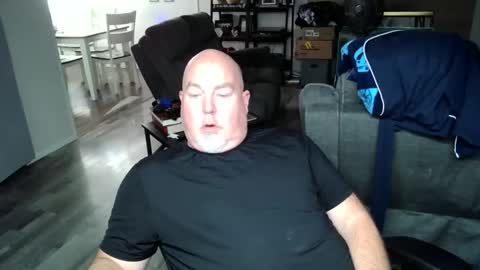 Snapshot of drthomaswayne chatting on October 15, 2025, 4:51 pm drthomaswayne online show from October 15, 2025, 4:51 pm