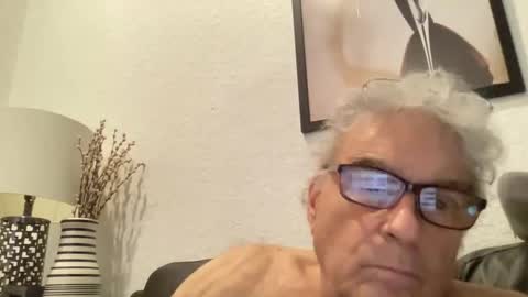 DrTony4u222100 online show from January 8, 2025, 10:48 pm