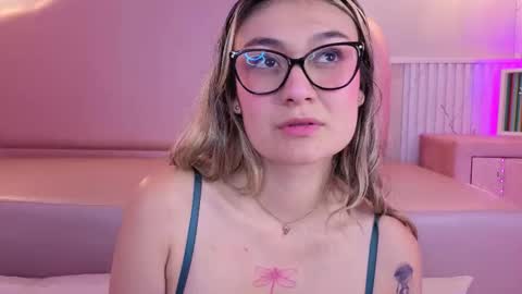 Victoria online show from October 15, 2025, 12:00 am