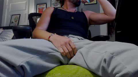 Oliver online show from April 4, 2026, 2:03 pm