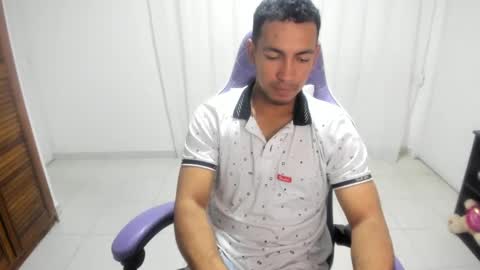 Snapshot of duilber chatting on October 24, 2025, 3:08 pm Duilber online show from October 24, 2025, 3:08 pm