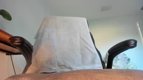 Snapshot of duke42000 chatting on March 7, 2025, 10:21 pm Duke42000 online show from March 7, 2025, 10:21 pm