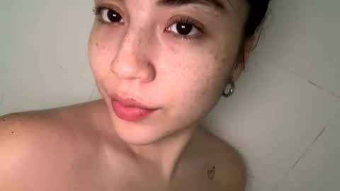 dulce2922 online show from February 3, 2025, 6:07 pm