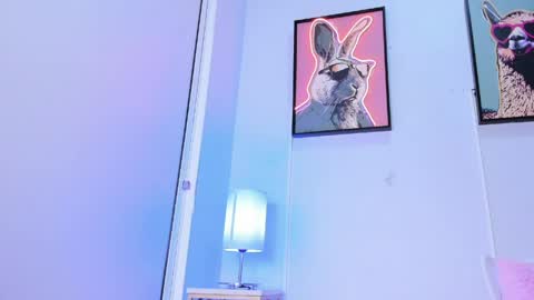 dulce__fiore07 online show from April 4, 2026, 12:35 pm