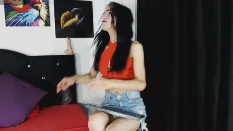 Dulce Alexandra online show from May 6, 2026, 10:42 am