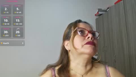 Im Dulce online show from December 16, 2025, 2:38 am