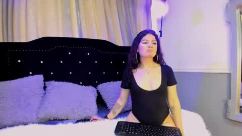 Dulce  online show from October 20, 2025, 12:38 pm