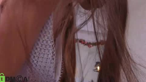 dulce_isabel_ online show from May 16, 2026, 3:47 am
