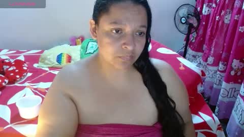 Snapshot of dulce_mmaria chatting on October 17, 2025, 1:35 pm dulce online show from October 17, 2025, 1:35 pm