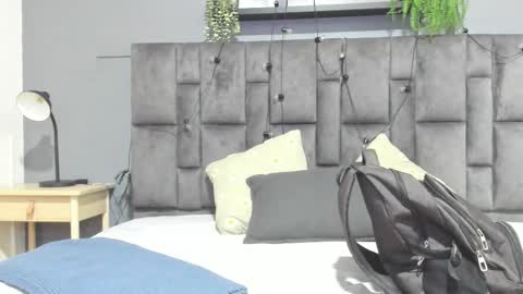 DULCE AURORA online show from March 2, 2026, 1:08 am