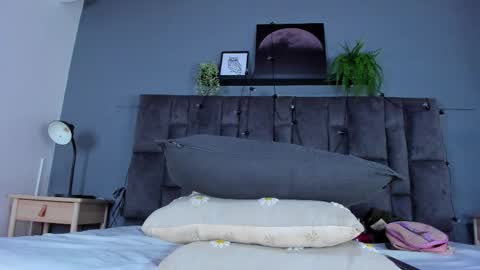 DULCE AURORA online show from March 2, 2026, 7:15 am