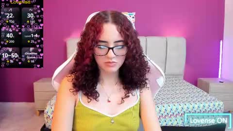 dulcee_gaby online show from June 24, 2026, 7:02 pm