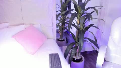 Dulce  online show from January 15, 2026, 8:01 pm