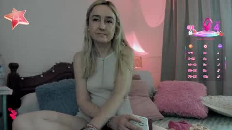 Sweetnina online show from December 1, 2025, 7:19 pm