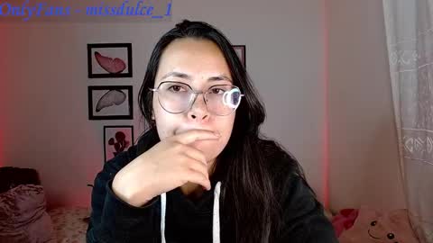 Dulce online show from November 20, 2025, 5:18 am