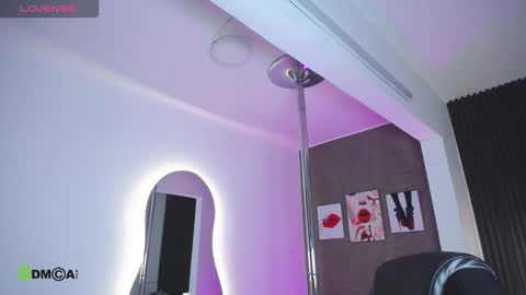 Snapshot of dulcerose01 chatting on October 5, 2025, 12:31 am Dulce Rose online show from October 5, 2025, 12:31 am