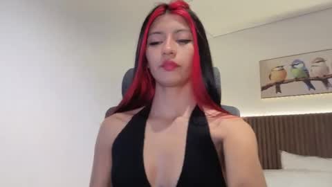 Dulce online show from May 26, 2026, 3:35 am